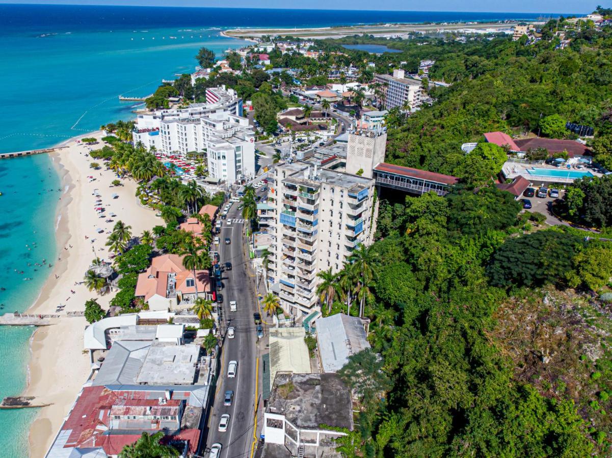 Welcome To Stunning Ocean Views At Studio 503 Монтего Бей Екстериор снимка